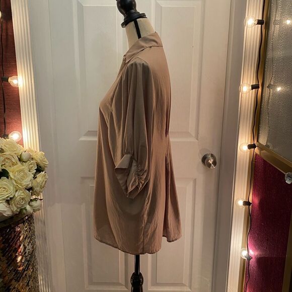 BCBG MaxAzria oversize puffy sleeves champagne colour blouse, XS - Picture 4 of 7